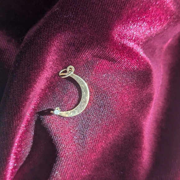 14K Yellow Gold Crescent Moon with Diamond Accent 🌙✨ - Picture 8 of 8